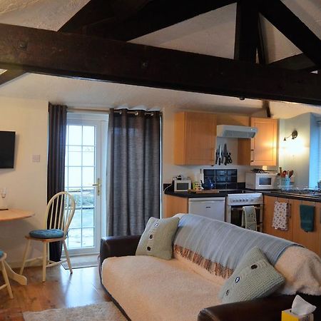 Bramble Barn Retreat Villa Chester Room photo