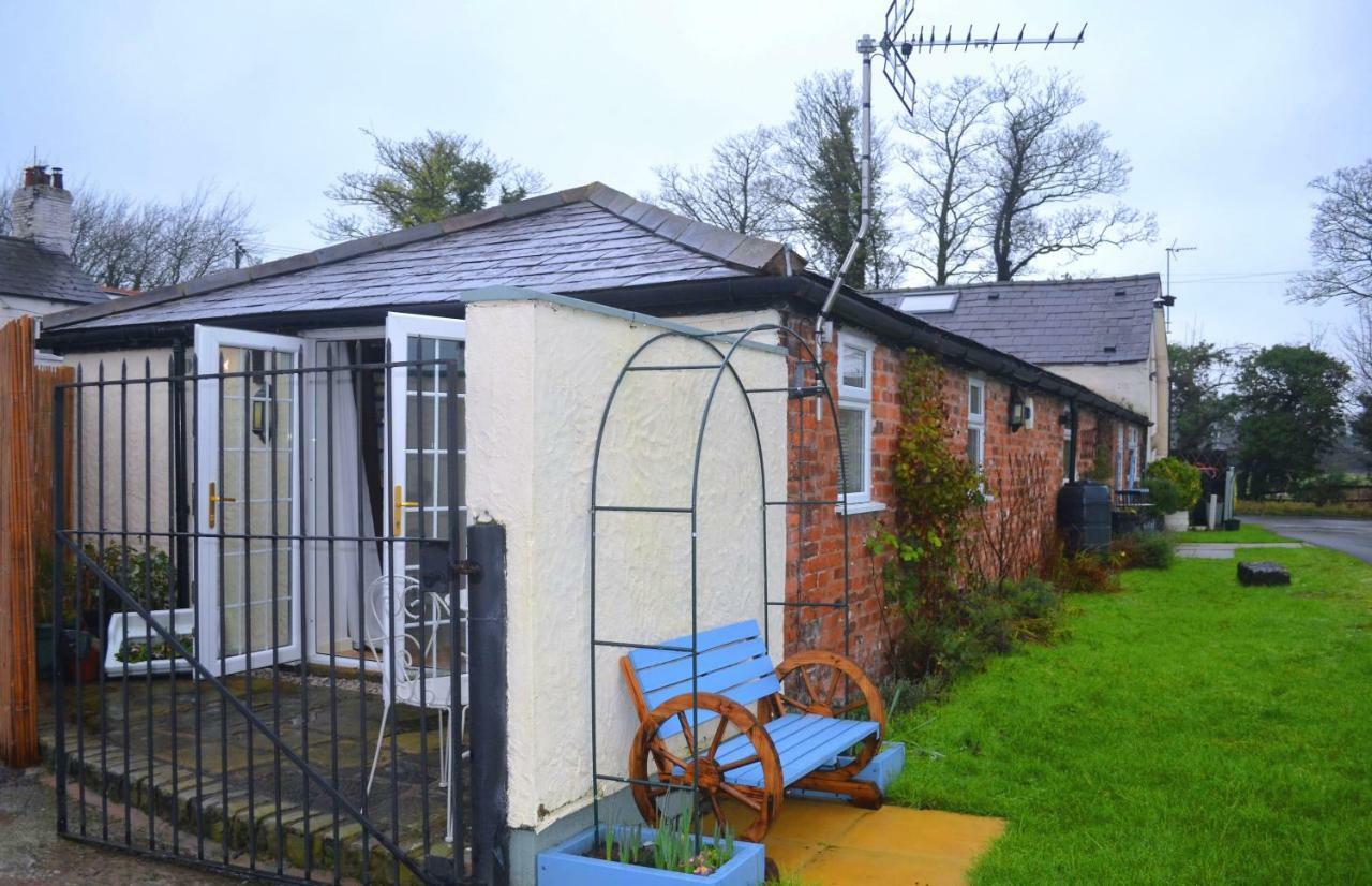 Bramble Barn Retreat Villa Chester Exterior photo